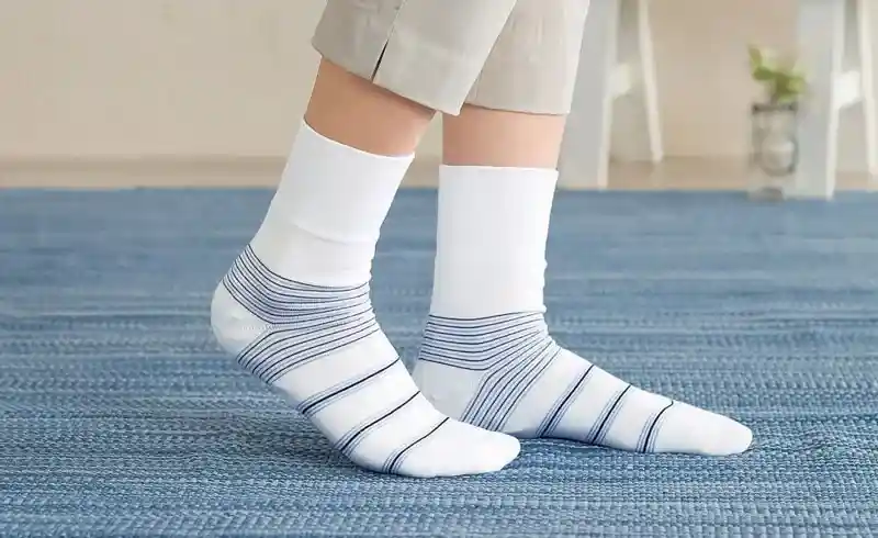 足うら美人しめつけない