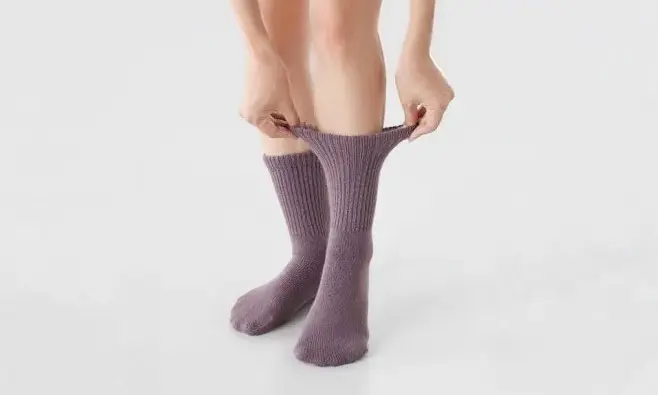 しめつけません毛混ソックス